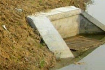 華士鎮(zhèn)陸南涵洞